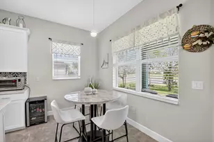 4560 Ambersweet Wy, The Acreage, FL 33470 - Photo 20