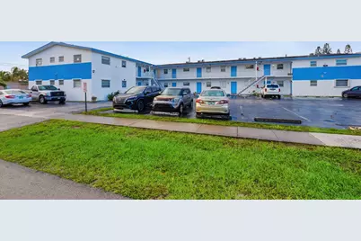 410 W Palm Street #B28, Lantana, FL 33462 - Photo 2