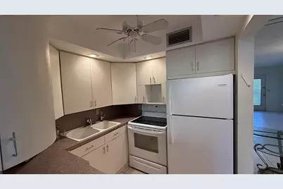 2009 Berkshire A, Deerfield Beach, FL 33442 - Photo 10