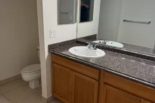 637 Executive Center Dr, West Palm Beach, FL 33401 - Photo 12