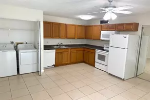 637 Executive Center Dr, West Palm Beach, FL 33401 - Photo 6