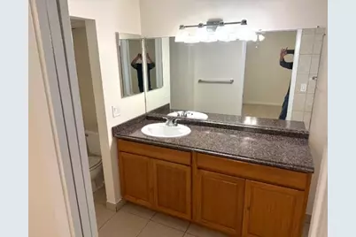 637 Executive Center Drive #N105, West Palm Beach, FL 33401 - Photo 6