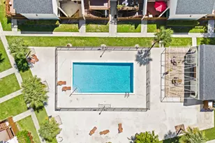 637 Executive Center Dr, West Palm Beach, FL 33401 - Photo 2