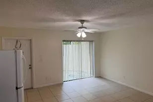 637 Executive Center Dr, West Palm Beach, FL 33401 - Photo 10