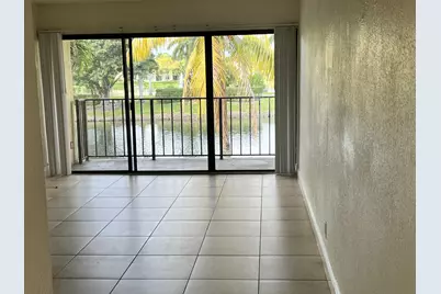 1523 Lake Crystal Drive #F, West Palm Beach, FL 33411 - Photo 2