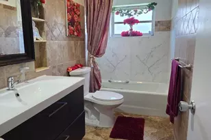4705 Holly Dr, Tamarac, FL 33319 - Photo 16