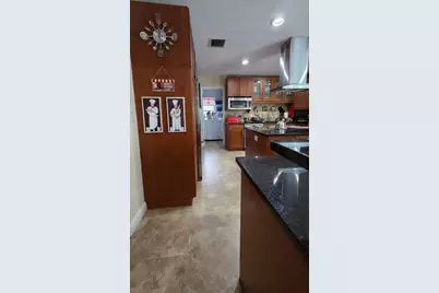 4705 Holly Drive, Tamarac, FL 33319 - Photo 10