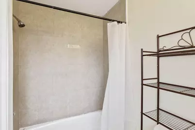 520 NE 45th Street, Deerfield Beach, FL 33064 - Photo 16