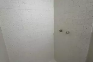 31 NE 56th St, Oakland Park, FL 33334 - Photo 4