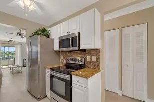 373 N Grove Isle Cir, Vero Beach, FL 32962 - Photo 6