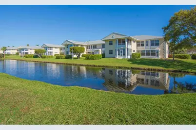 373 N Grove Isle Circle #373, Vero Beach, FL 32962 - Photo 2