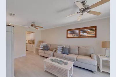 373 N Grove Isle Circle #373, Vero Beach, FL 32962 - Photo 4