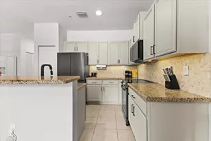 704 SW 2nd Ave, Pompano Beach, FL 33060 - Photo 6