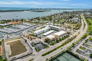 907 Marina Dr, North Palm Beach, FL 33408 - Photo 22