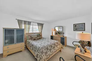 907 Marina Dr, North Palm Beach, FL 33408 - Photo 12