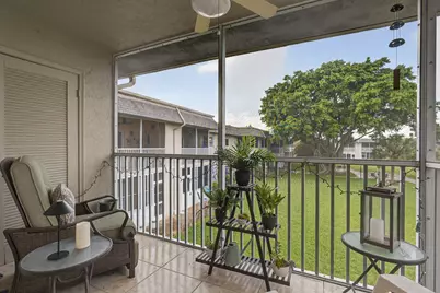 202 Oxford 200, West Palm Beach, FL 33417 - Photo 1
