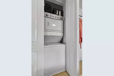 202 Oxford 200, West Palm Beach, FL 33417 - Photo 16