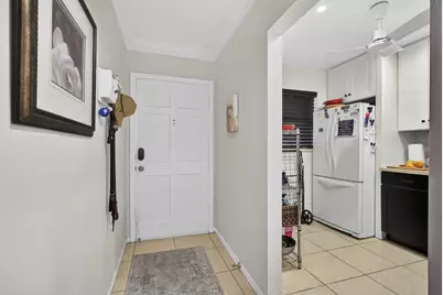 202 Oxford 200, West Palm Beach, FL 33417 - Photo 4
