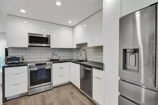 4200 Hillcrest Dr, Hollywood, FL 33021 - Photo 2