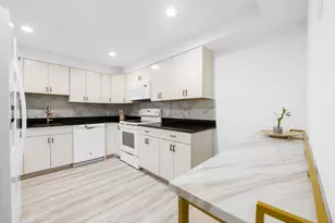 491 Racquet Club Rd, Weston, FL 33326 - Photo 8