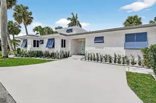1102 N Golfview Rd, Lake Worth Beach, FL 33460 - Photo 2