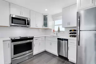 52 Yacht Club Dr, North Palm Beach, FL 33408 - Photo 8