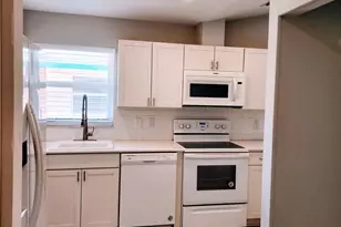 8933 SE Hobe Ridge Ave, Hobe Sound, FL 33455 - Photo 2