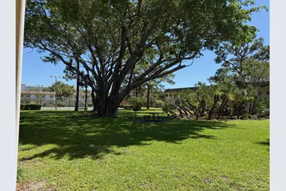 5174 NE 6th Avenue, Oakland Park, FL 33334 - Photo 10