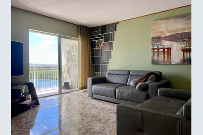 400 Kings Point Drive #1423, Sunny Isles Beach, FL 33160 - Photo 28
