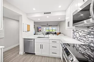 6061 Balboa Cir, Boca Raton, FL 33433 - Photo 10