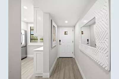 6061 Balboa Circle #403, Boca Raton, FL 33433 - Photo 6