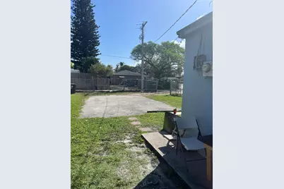 530 S C Street W, Lake Worth Beach, FL 33460 - Photo 6