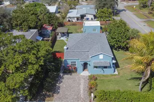 301 Hawthorne Dr, Lake Park, FL 33403 - Photo 6