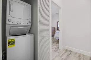 301 Hawthorne Dr, Lake Park, FL 33403 - Photo 28