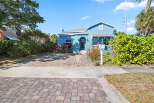 301 Hawthorne Dr, Lake Park, FL 33403 - Photo 2