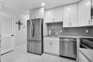 6279 Bay Club Dr, Fort Lauderdale, FL 33308 - Photo 24