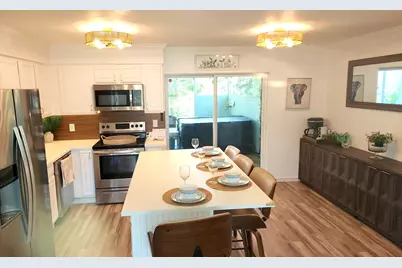 3546 Betty Ann Court E, West Palm Beach, FL 33403 - Photo 10
