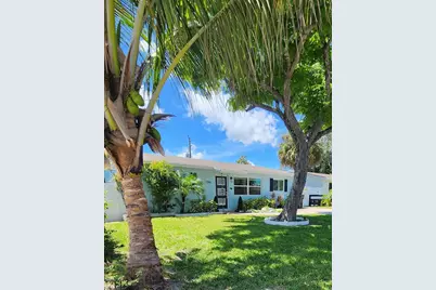 3546 Betty Ann Court E, West Palm Beach, FL 33403 - Photo 4