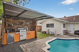 7521 SW 6th Ct, North Lauderdale, FL 33068 - Photo 6