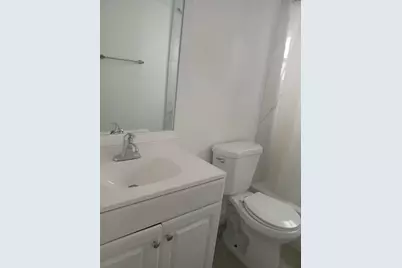 9409 NW 81st E, Tamarac, FL 33321 - Photo 10