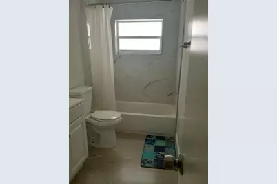 9409 NW 81st E, Tamarac, FL 33321 - Photo 12