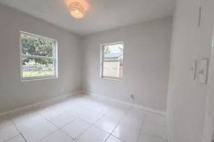 417 NW 2nd St, Boynton Beach, FL 33435 - Photo 10