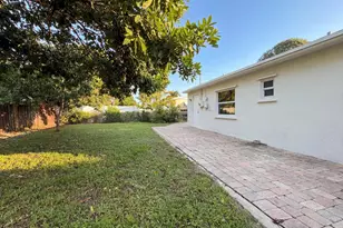 417 NW 2nd St, Boynton Beach, FL 33435 - Photo 8
