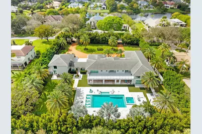 17552 Fieldbrook Circle E, Boca Raton, FL 33496 - Photo 2