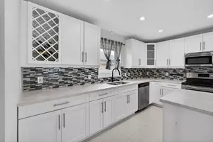 3251 SE Pinto St, Port Saint Lucie, FL 34984 - Photo 30