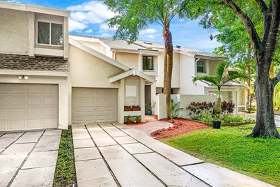 6595 Parkview Drive #D, Boca Raton, FL 33433 - Photo 4