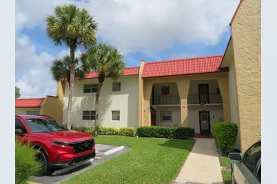 135 Lake Carol Drive E #135, West Palm Beach, FL 33411 - Photo 1