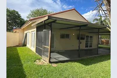 6100 W Falcons Lea Drive, Davie, FL 33331 - Photo 10