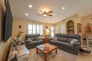 2280 SE Longhorn Ave, Port Saint Lucie, FL 34952 - Photo 10