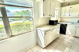 281 N Tilford N, Deerfield Beach, FL 33442 - Photo 2